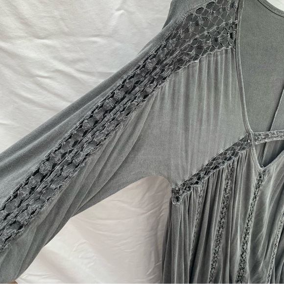 POL Grey V-Neck Long Sleeve Tunic Dress Ladder Lace Grunge Fairy y2k Sz Small - Picture 3 of 7
